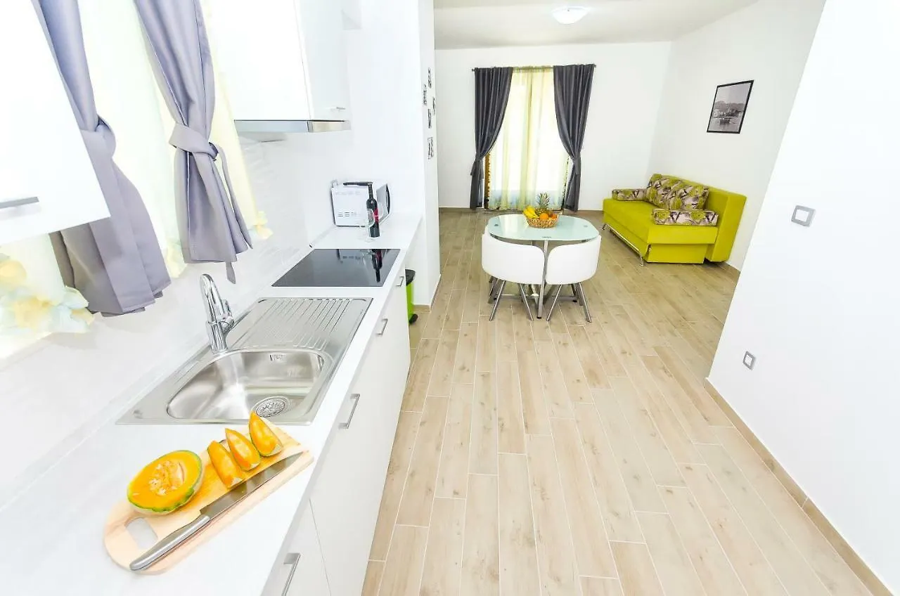 Apartments Keli Kastela Croatia