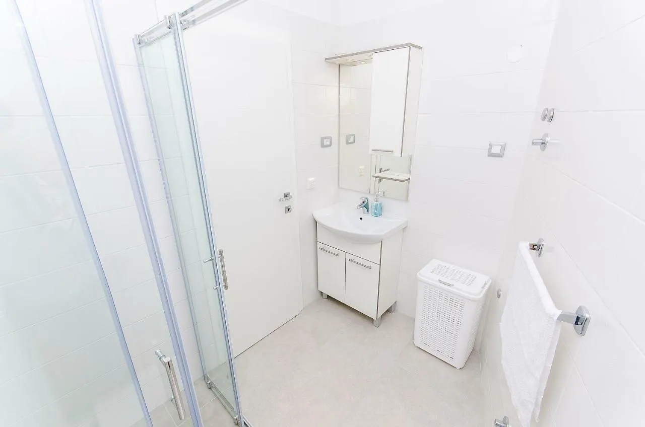 Apartments Keli Kastela