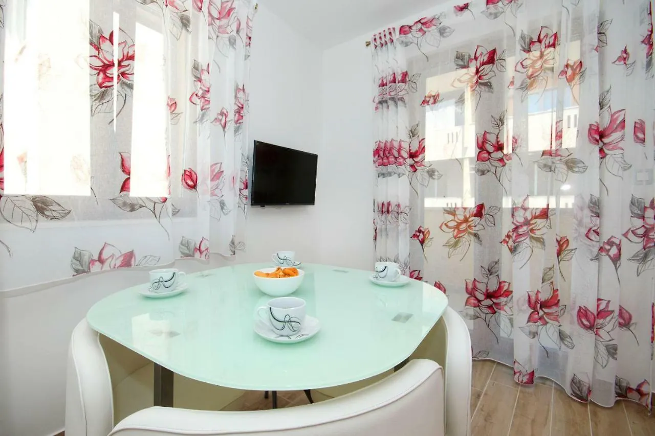 Apartments Keli Kastela