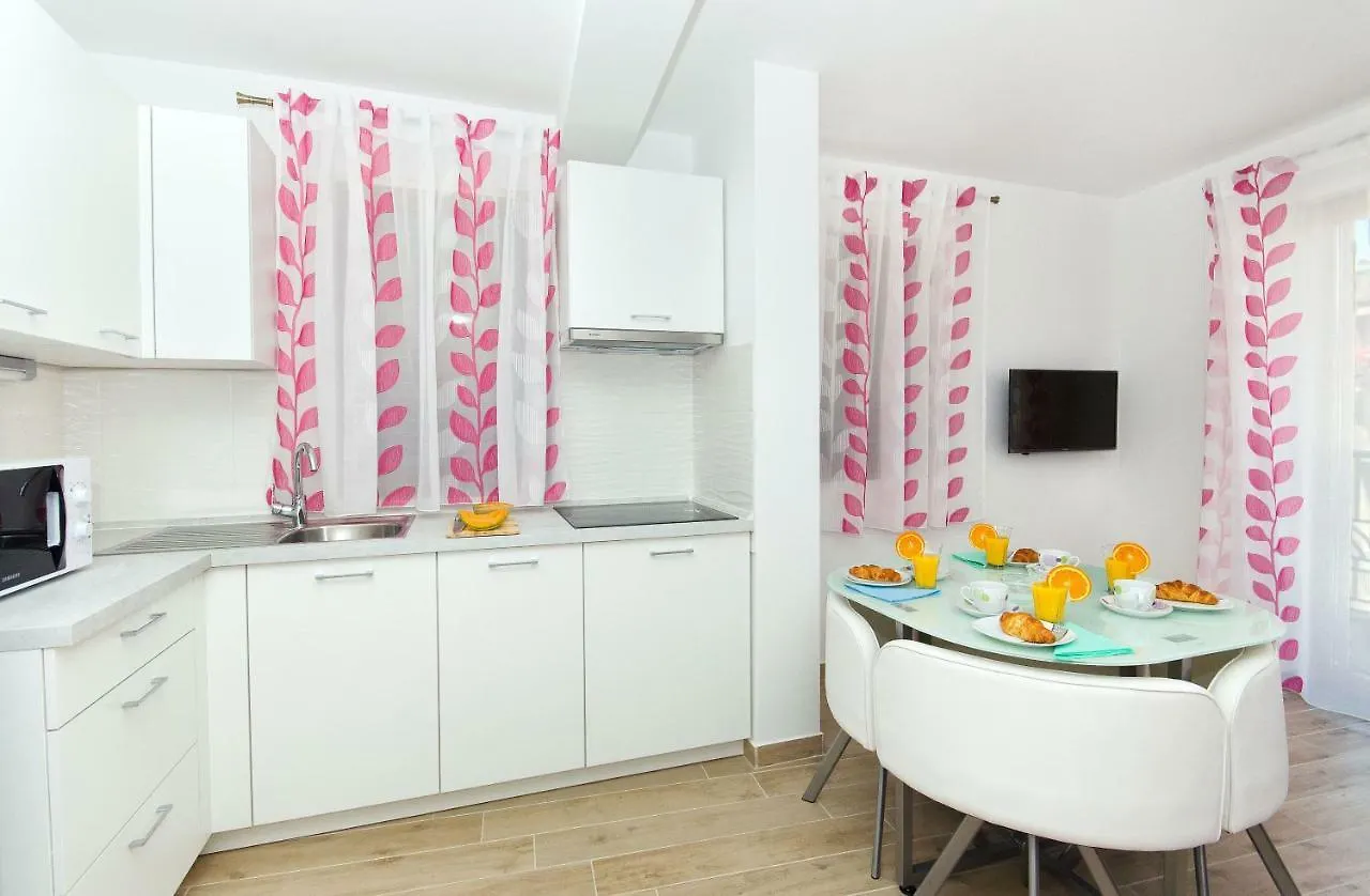 Apartments Keli Kastela