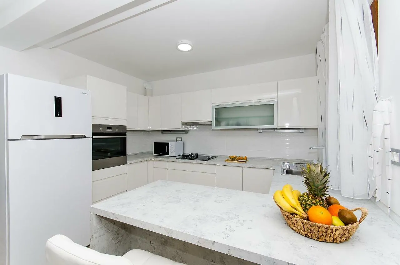 Apartments Keli Kastela