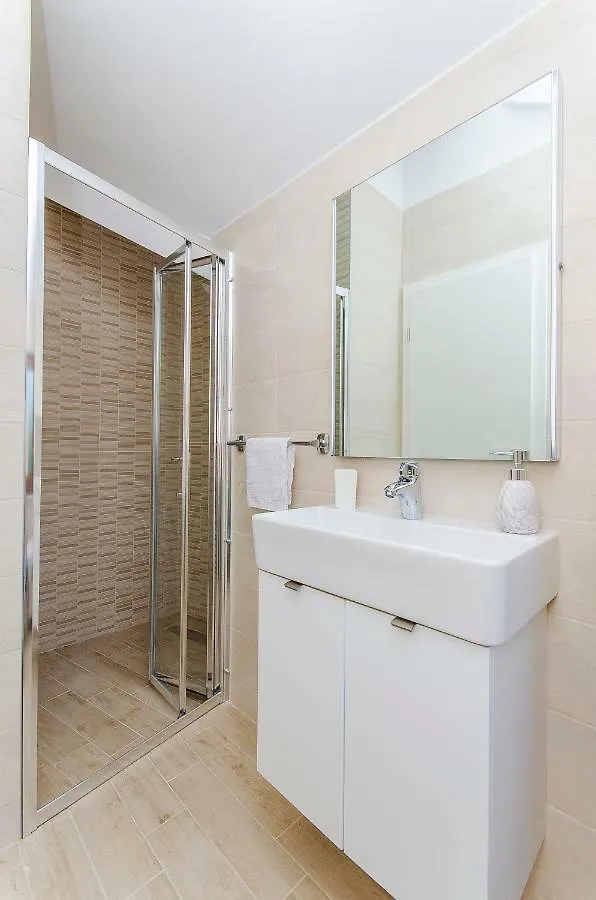Apartments Keli Kastela 0*,  Croatia