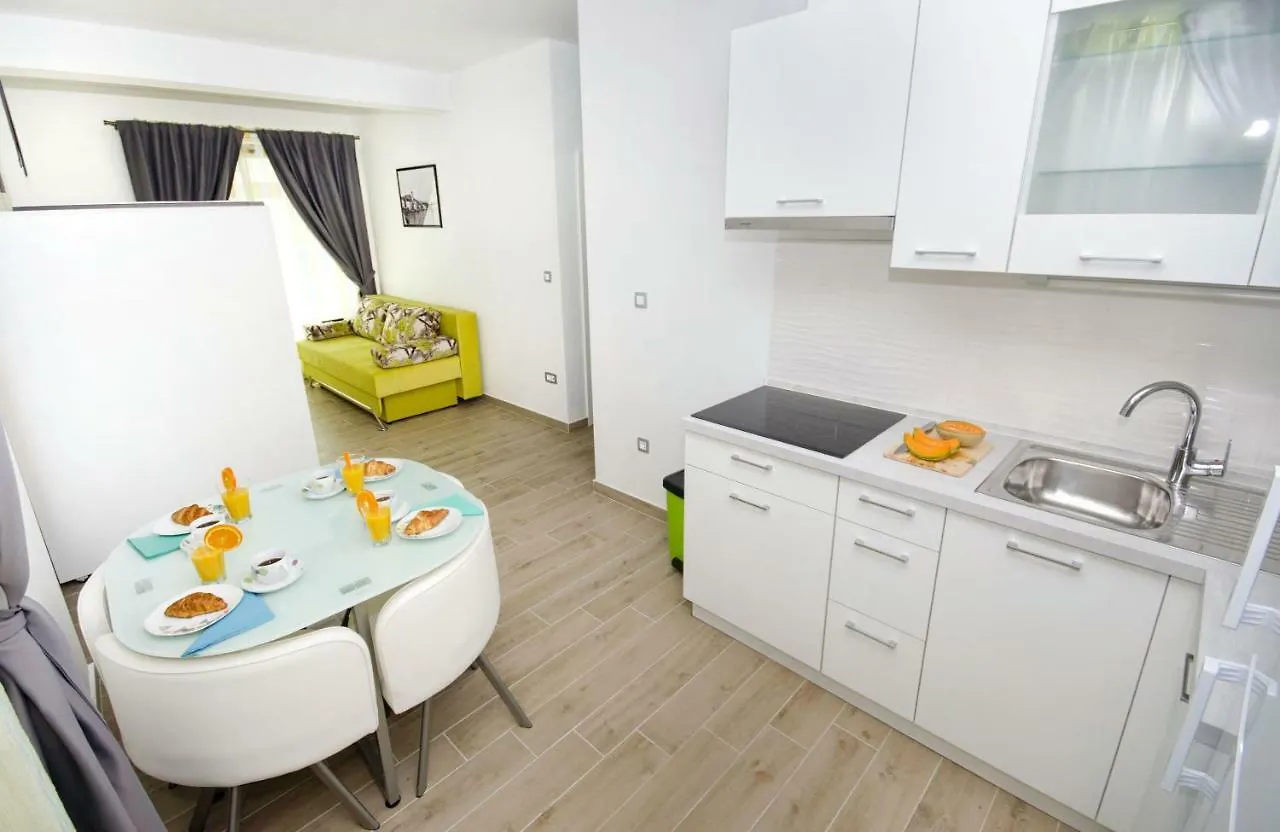 Apartments Keli Kastela