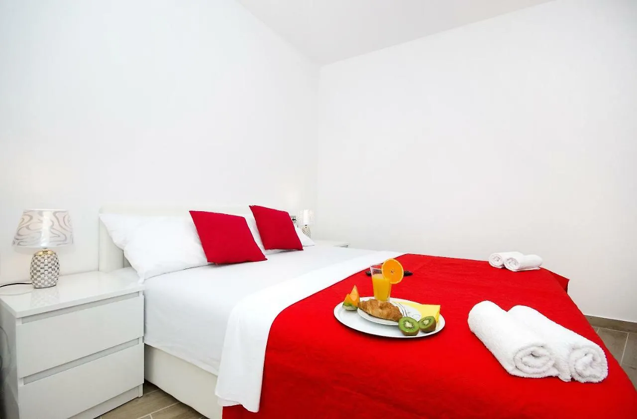 Apartments Keli Kastela Croatia