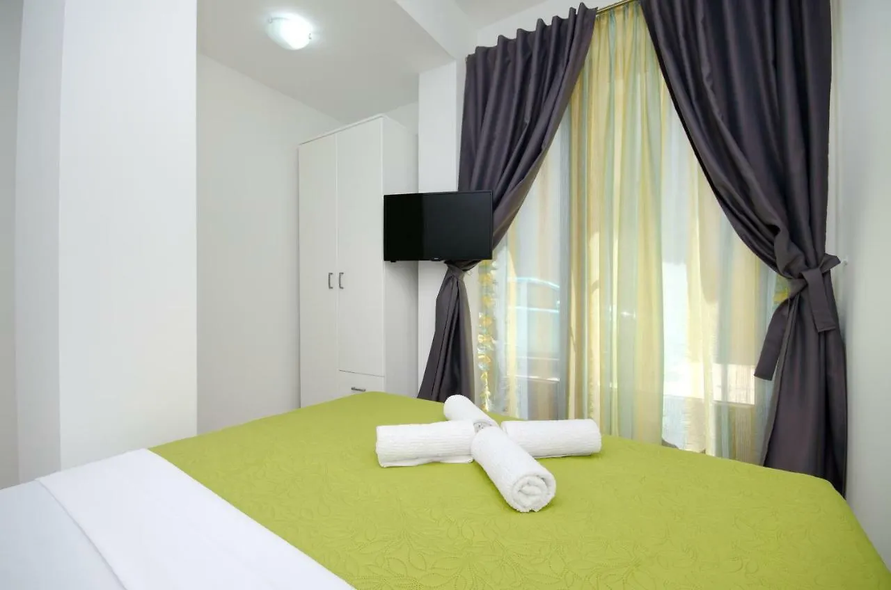 Apartments Keli Kastela 0*,  Croatia