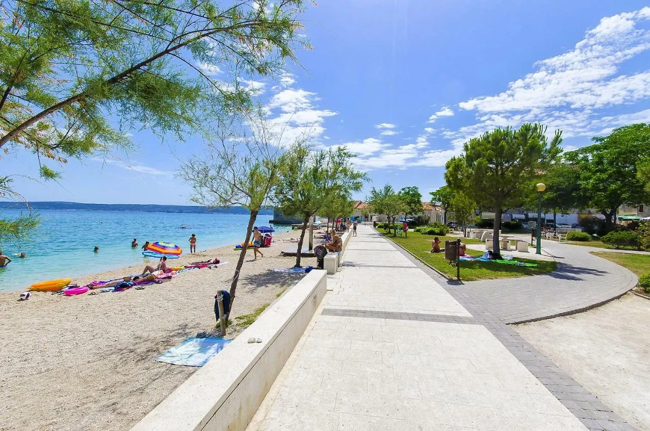 Apartments Keli Kastela